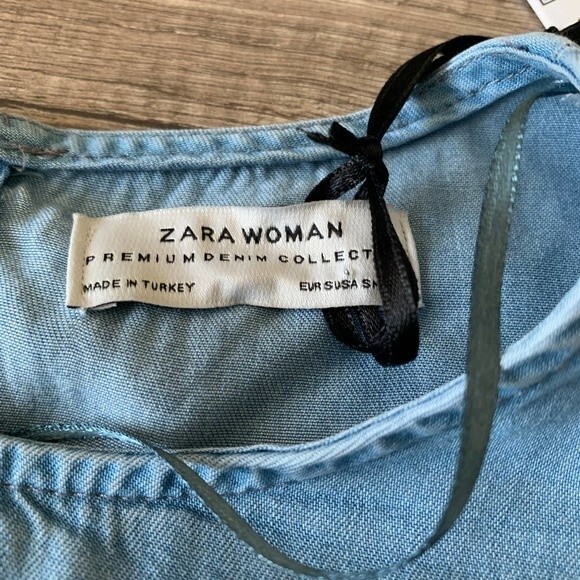 Zara Woman Blue top Premium Denim Collection Small Chambray Bell Sleeve Top S - Picture 3 of 9